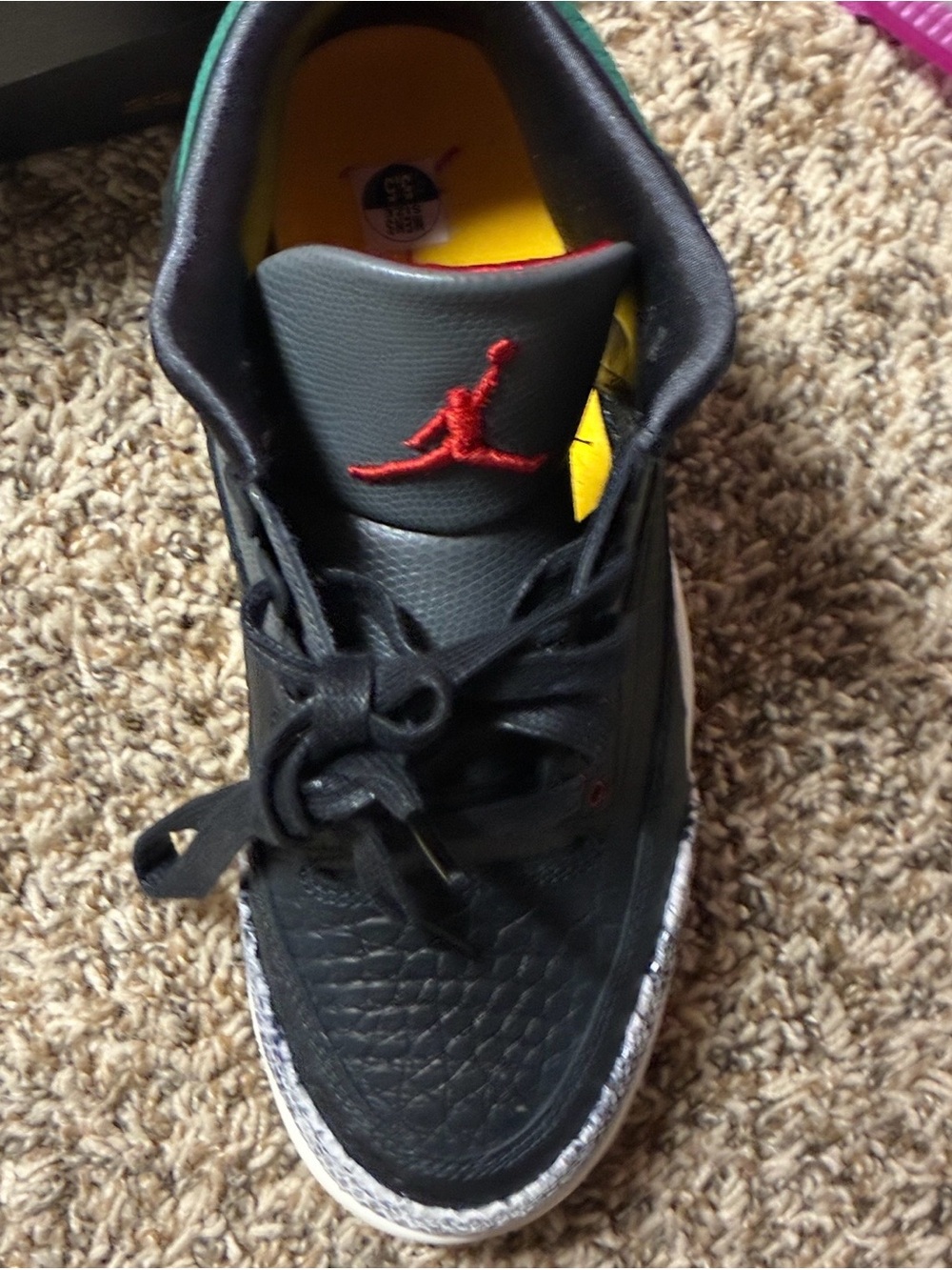 Boys 5.5 in size air Jordan retro - Picture 4 of 14
